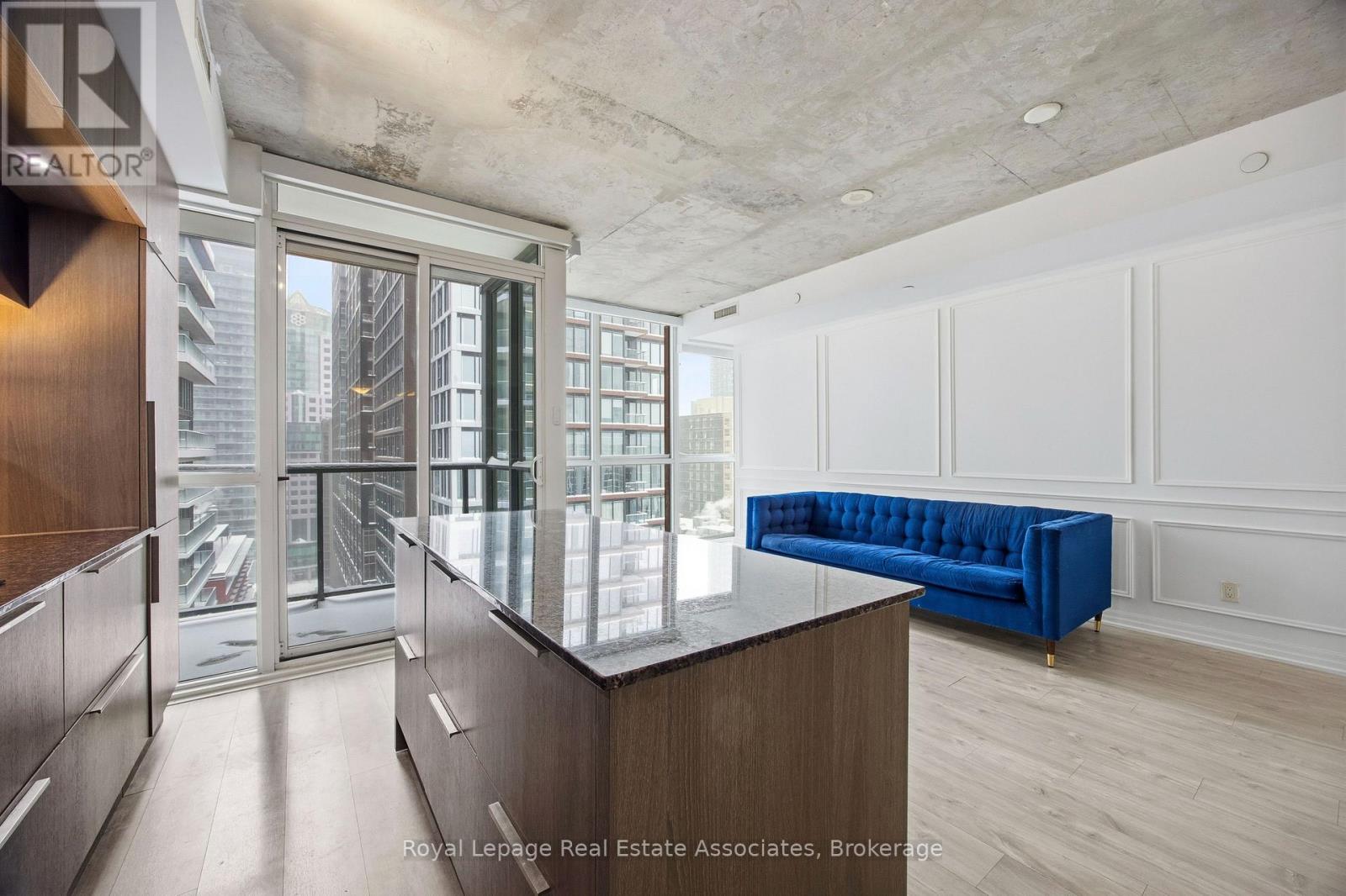 1604 - 88 Blue Jays Way, Toronto, Ontario  M5V 0L7 - Photo 6 - C12768950