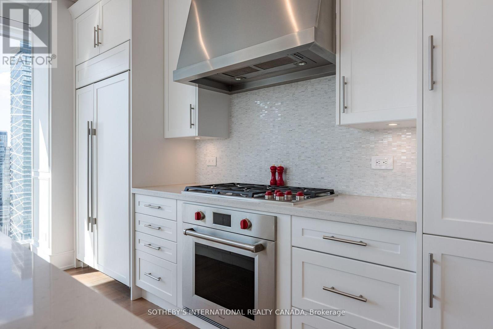 2301 - 183 Wellington Street W, Toronto, Ontario  M5V 0A1 - Photo 11 - C12768960