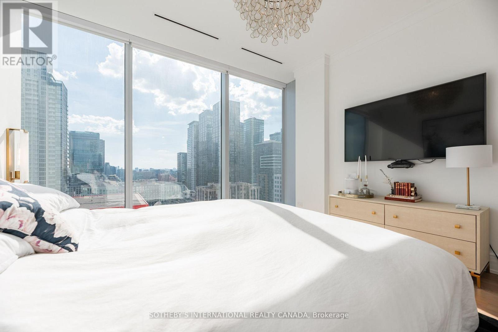 2301 - 183 Wellington Street W, Toronto, Ontario  M5V 0A1 - Photo 24 - C12768960