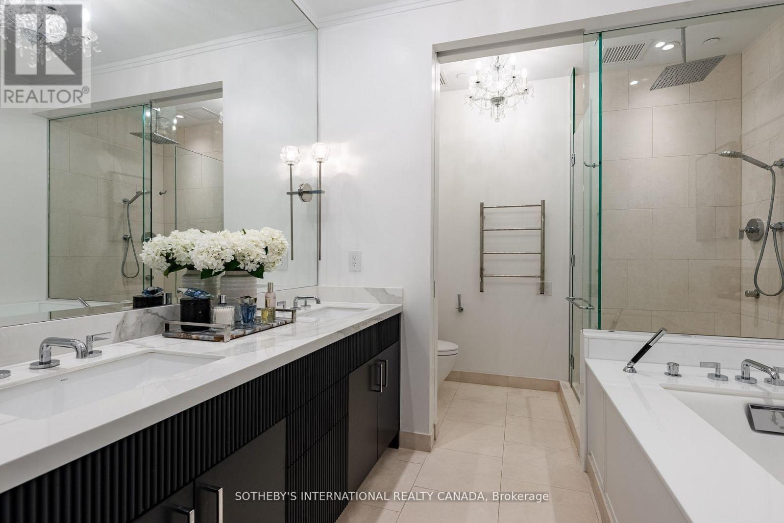 2301 - 183 Wellington Street W, Toronto, Ontario  M5V 0A1 - Photo 30 - C12768960