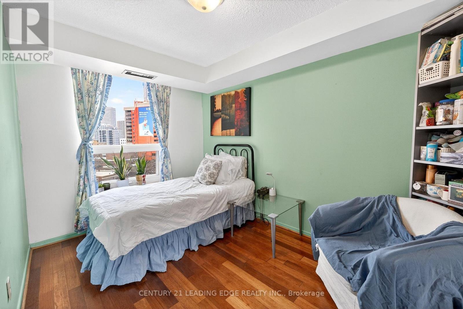 1024 - 77 Maitland Place, Toronto, Ontario  M4Y 2V6 - Photo 25 - C12768966