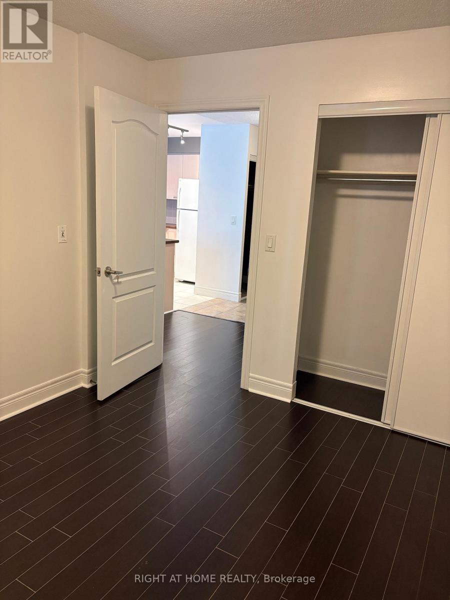 515 - 48 Suncrest Boulevard, Markham, Ontario  L3T 7Y5 - Photo 15 - N12768916