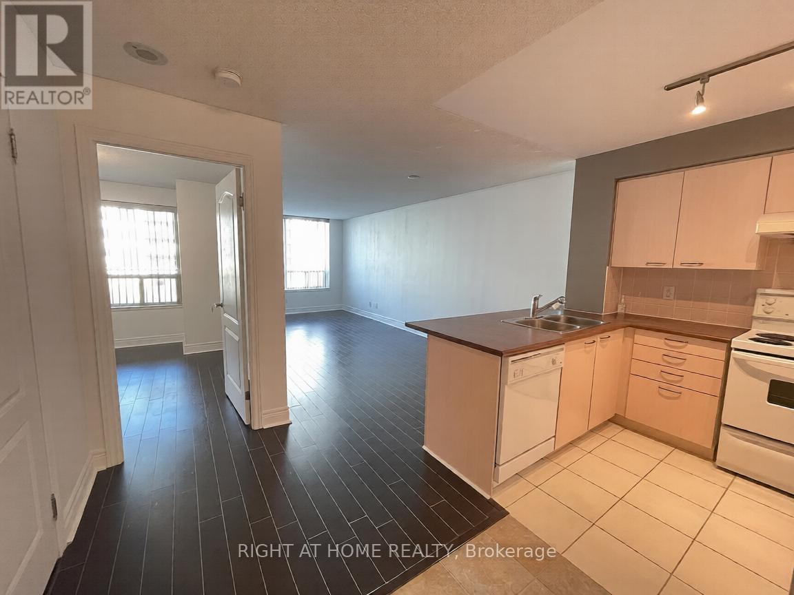 515 - 48 Suncrest Boulevard, Markham, Ontario  L3T 7Y5 - Photo 2 - N12768916