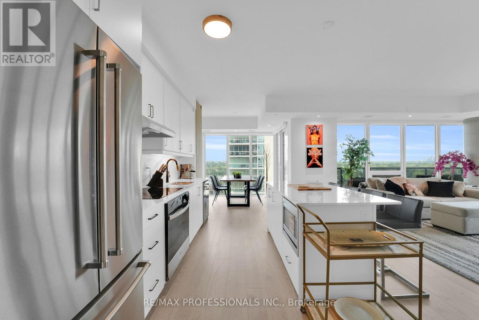 1402 - 1035 Southdown Road, Mississauga, Ontario  L5J 0A2 - Photo 10 - W12767944