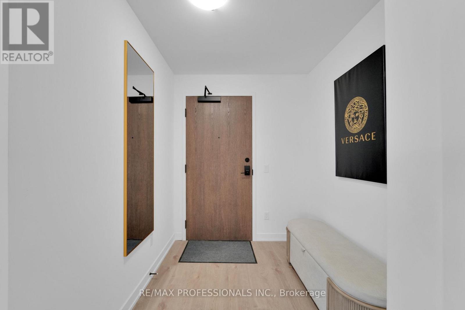 1402 - 1035 Southdown Road, Mississauga, Ontario  L5J 0A2 - Photo 5 - W12767944