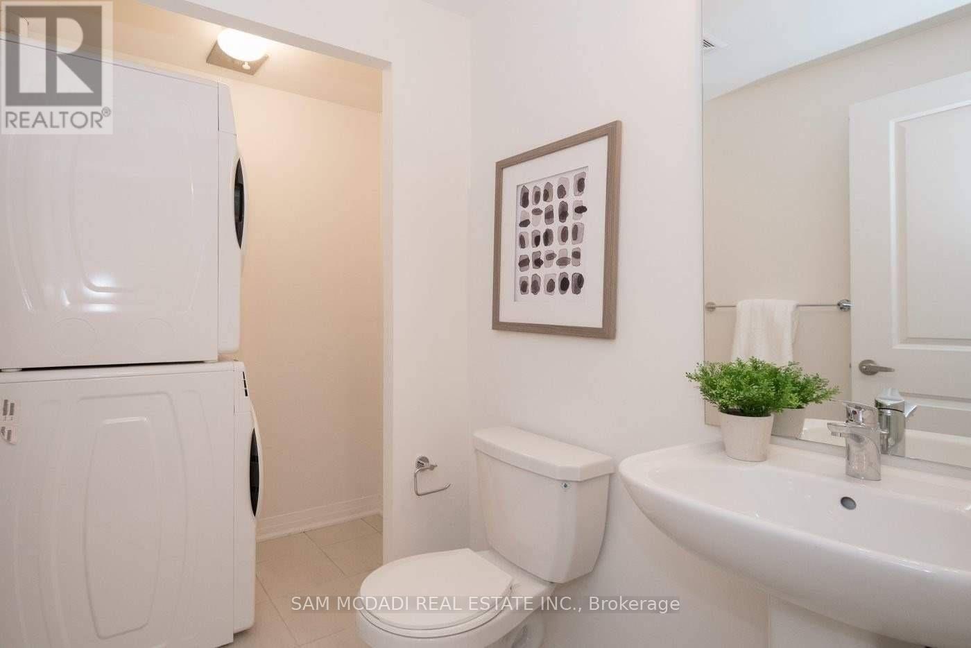 36 - 650 Atwater Avenue, Mississauga, Ontario  L5G 4K7 - Photo 13 - W12768920