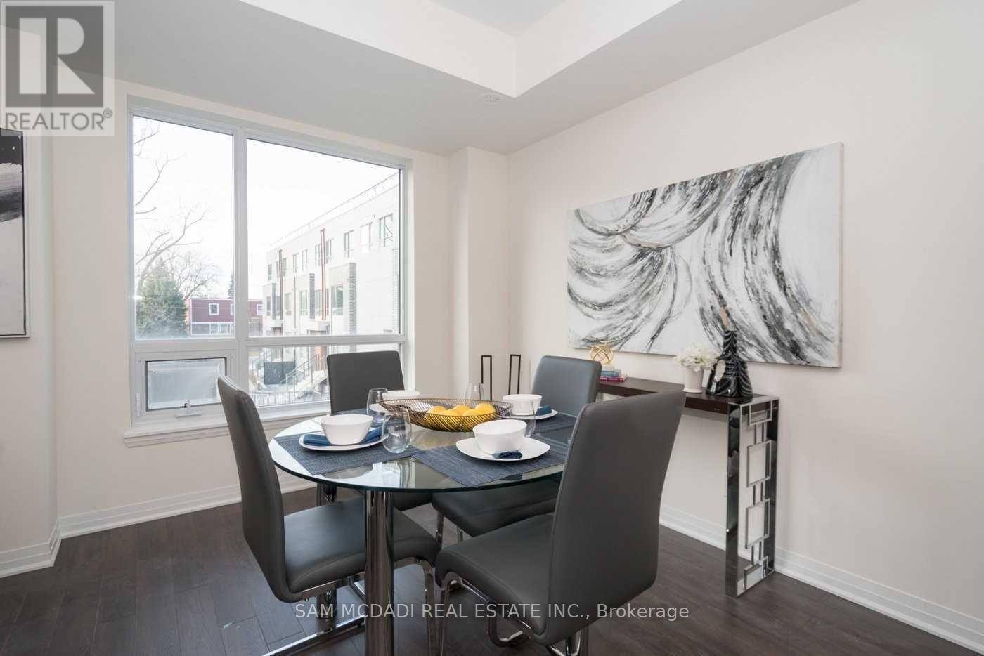 36 - 650 Atwater Avenue, Mississauga, Ontario  L5G 4K7 - Photo 5 - W12768920