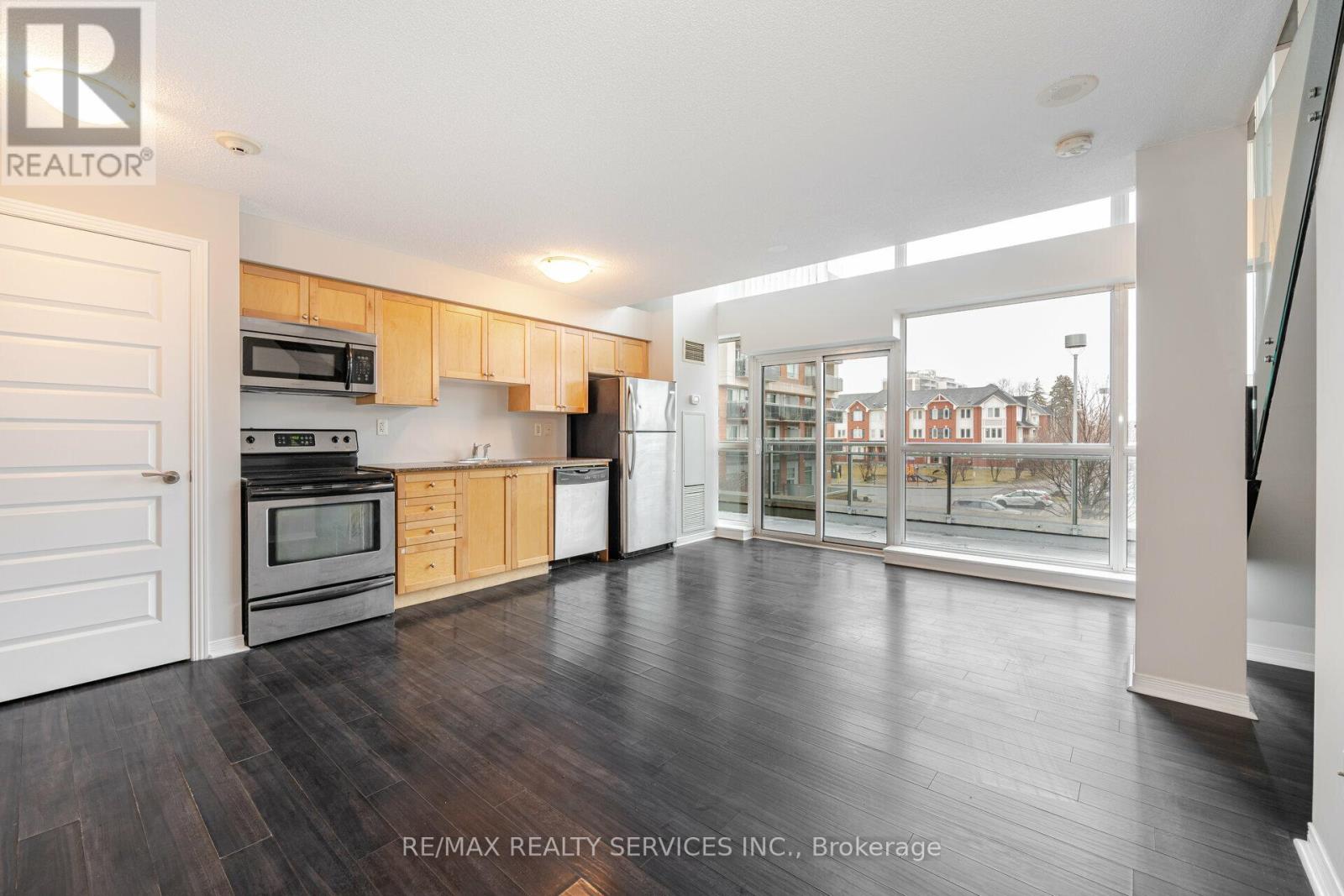 211 - 215 Queen Street E, Brampton, Ontario  L6W 0A9 - Photo 10 - W12768930