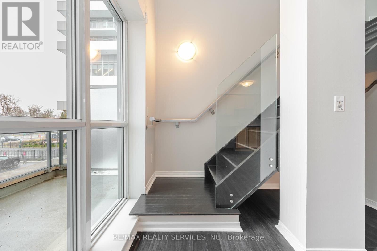 211 - 215 Queen Street E, Brampton, Ontario  L6W 0A9 - Photo 16 - W12768930