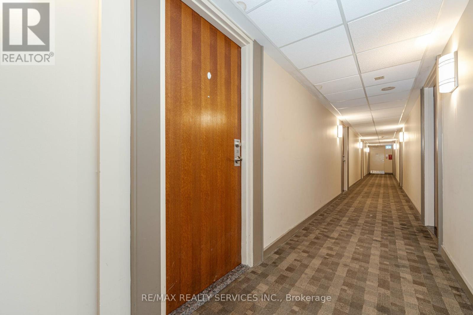 211 - 215 Queen Street E, Brampton, Ontario  L6W 0A9 - Photo 6 - W12768930