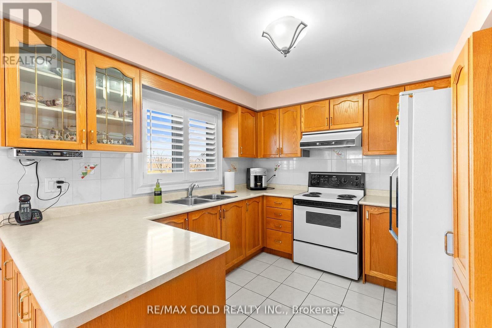 38 Mountainberry Road, Brampton, Ontario  L6R 1J3 - Photo 18 - W12768956