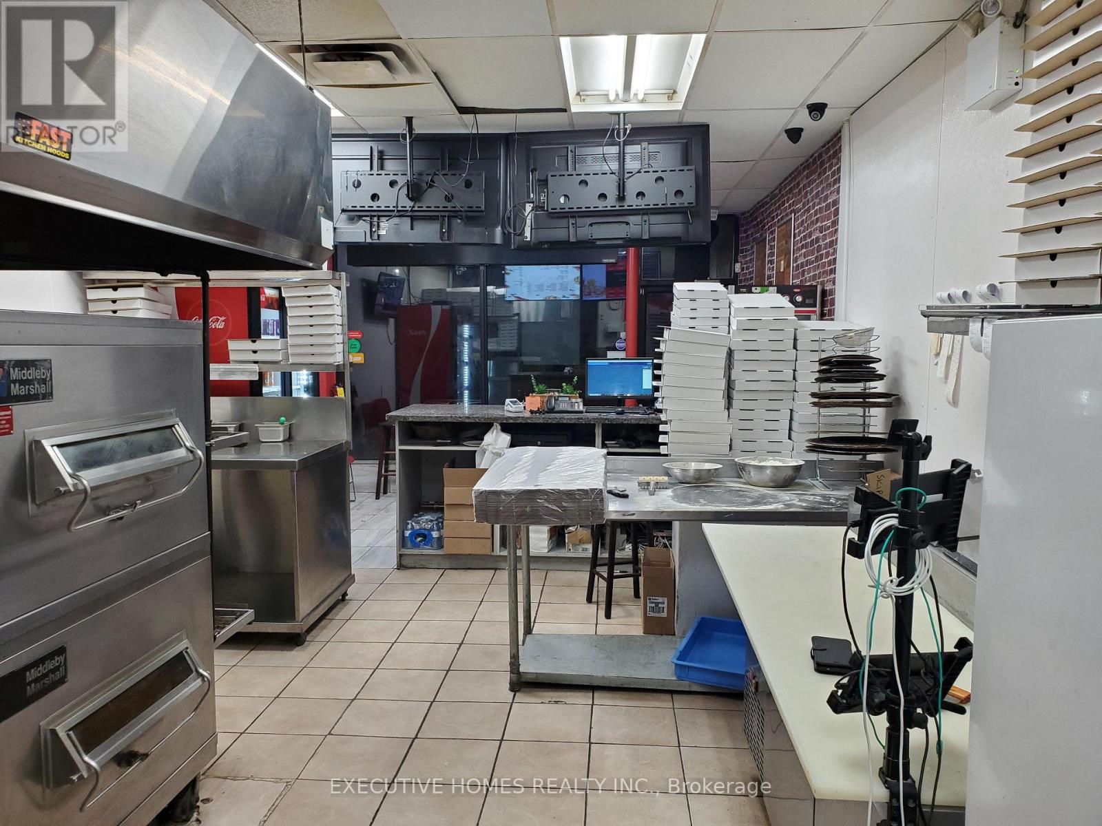 03 - 1125 Dundas Street E, Mississauga, Ontario  L5A 4C4 - Photo 2 - W12768964