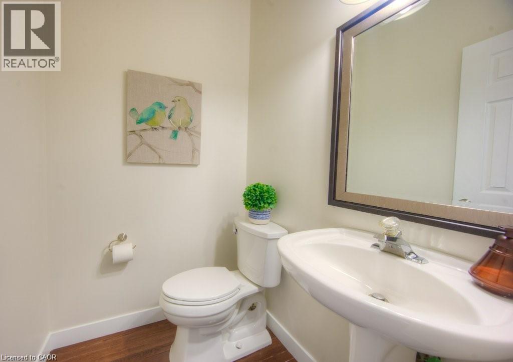 603 Brandenburg Boulevard, Waterloo, Ontario  N2T 2V3 - Photo 12 - 40802841