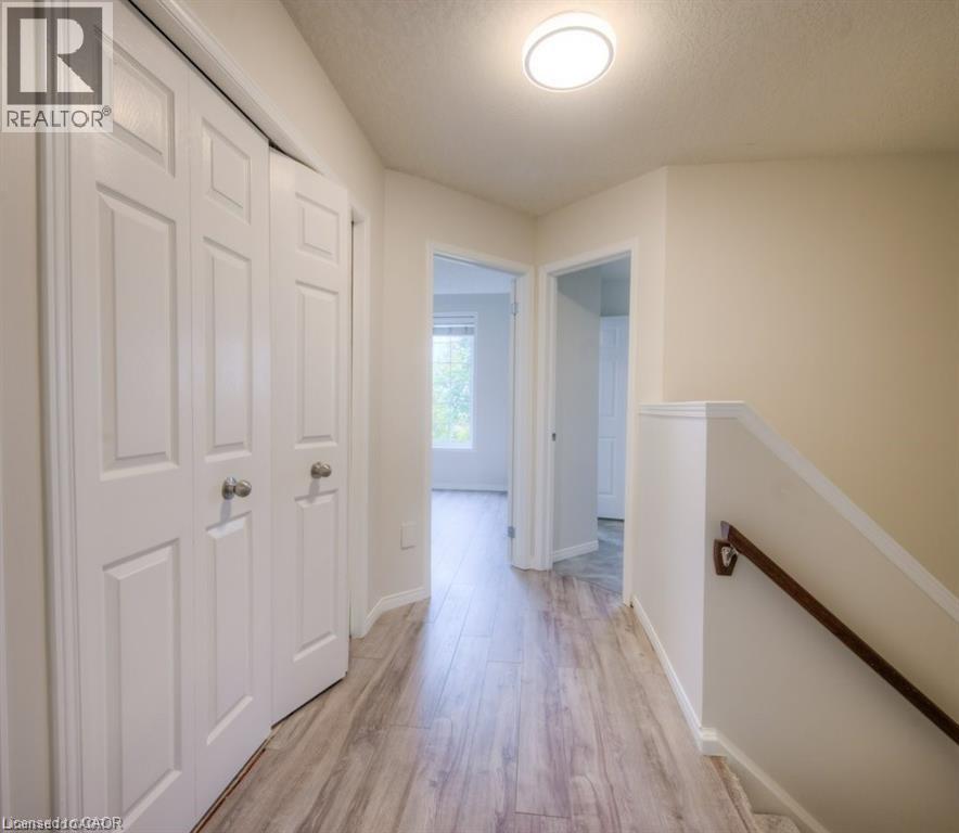 603 Brandenburg Boulevard, Waterloo, Ontario  N2T 2V3 - Photo 14 - 40802841