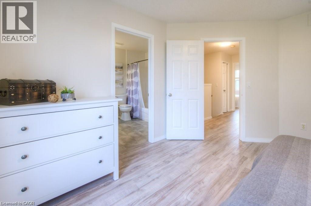 603 Brandenburg Boulevard, Waterloo, Ontario  N2T 2V3 - Photo 20 - 40802841