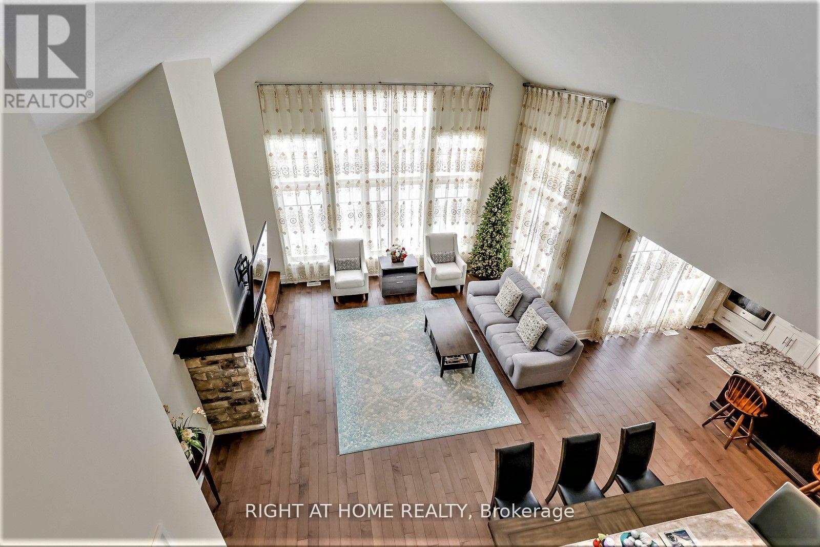 124 West Ridge Drive, Blue Mountains, Ontario  N0H 2P0 - Photo 3 - X12768906