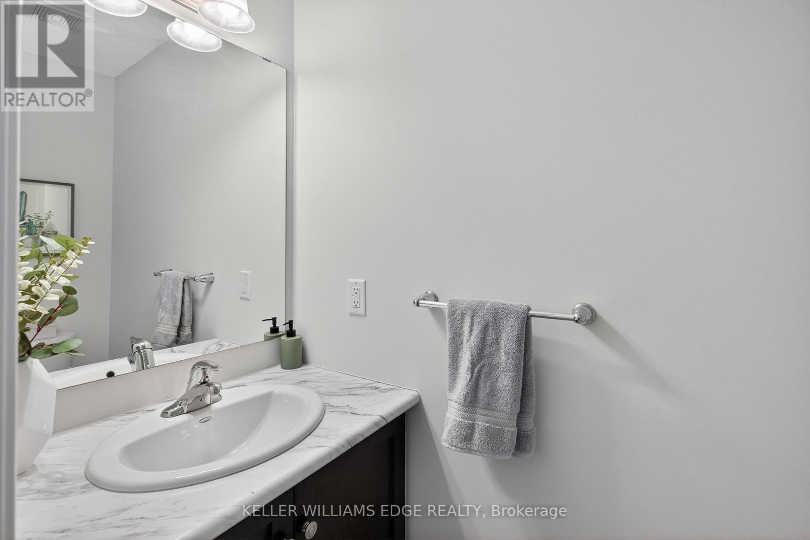 377 Glancaster Road, Hamilton, Ontario  L9G 0G4 - Photo 20 - X12768924