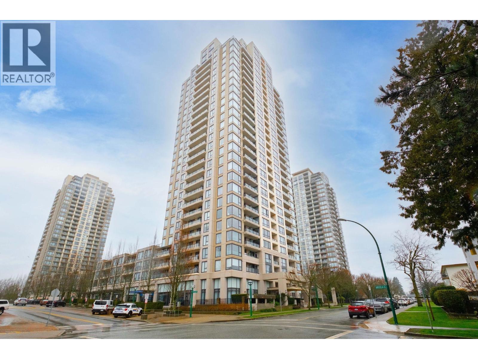 607 7063 HALL AVENUE, Burnaby, British Columbia
