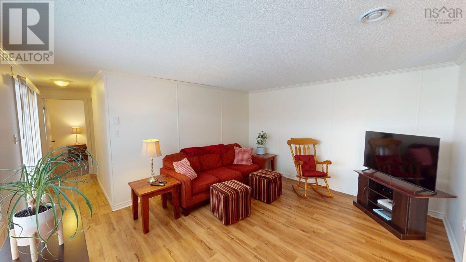 18 Hazel Street, Sackville Estates, Nova Scotia  B4E 1E4 - Photo 11 - 202602355