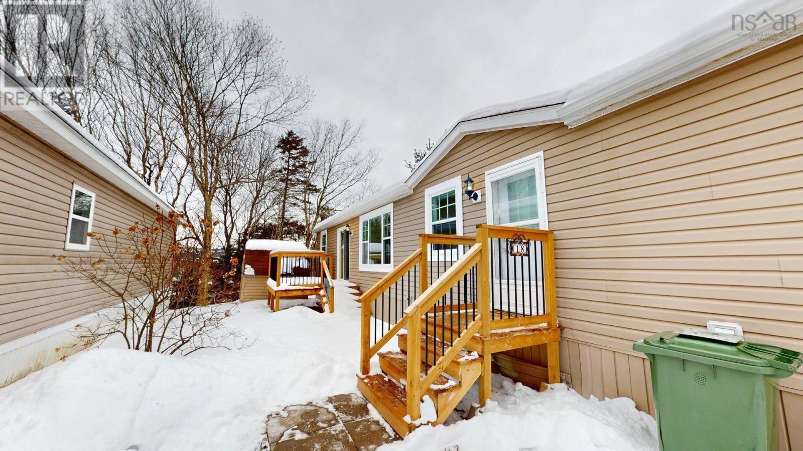 18 Hazel Street, Sackville Estates, Nova Scotia  B4E 1E4 - Photo 2 - 202602355