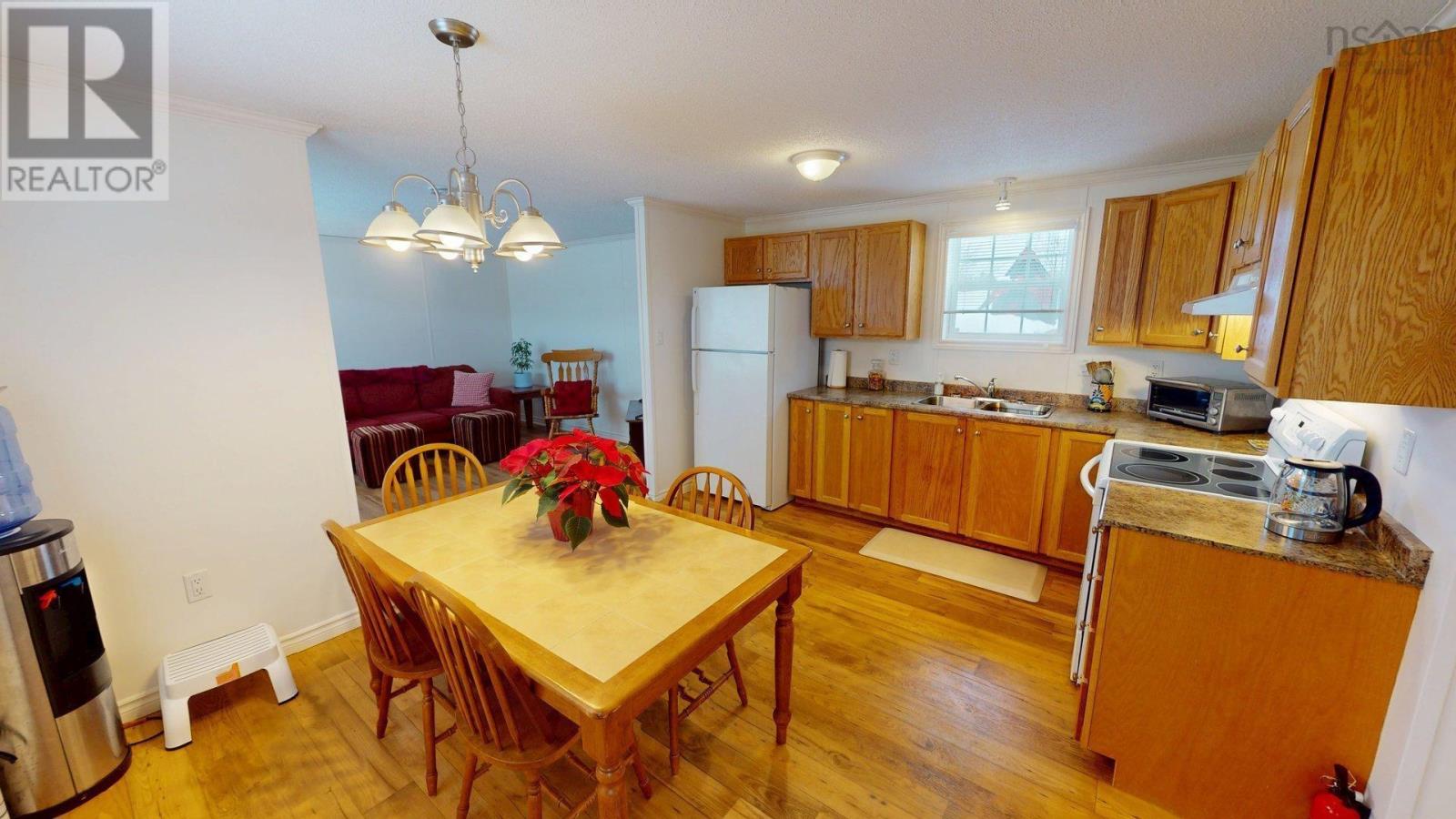 18 Hazel Street, Sackville Estates, Nova Scotia  B4E 1E4 - Photo 3 - 202602355