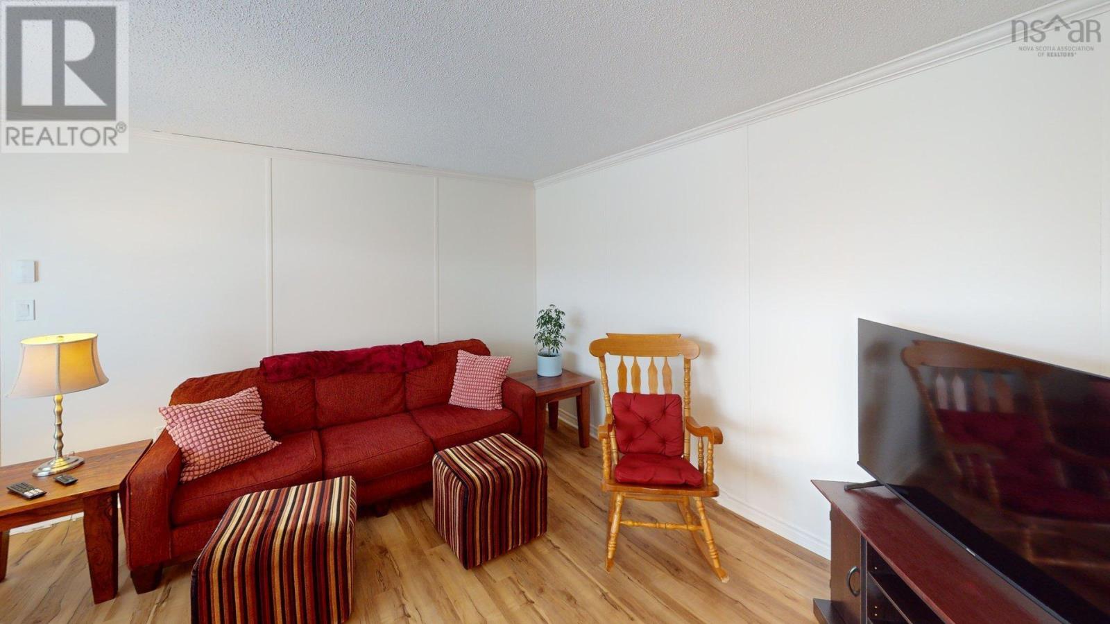 18 Hazel Street, Sackville Estates, Nova Scotia  B4E 1E4 - Photo 36 - 202602355