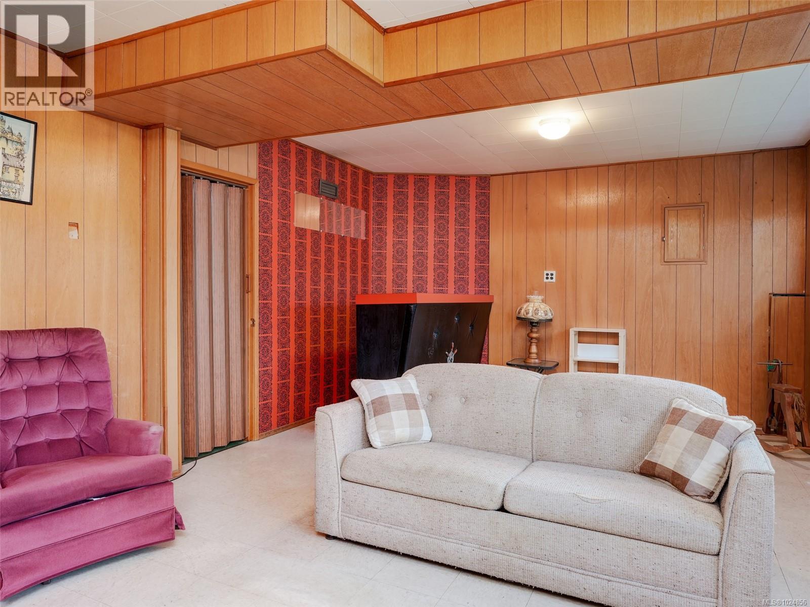 4069 Cedar Hill Cross Rd, Saanich, British Columbia  V8X 2J2 - Photo 16 - 1024856