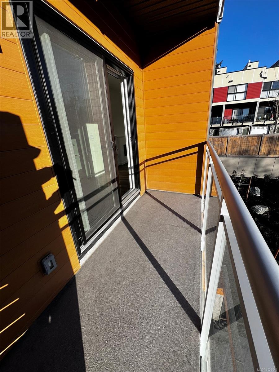 306 610 Lampson Rd, Esquimalt, British Columbia  V9A 0L4 - Photo 5 - 1023649