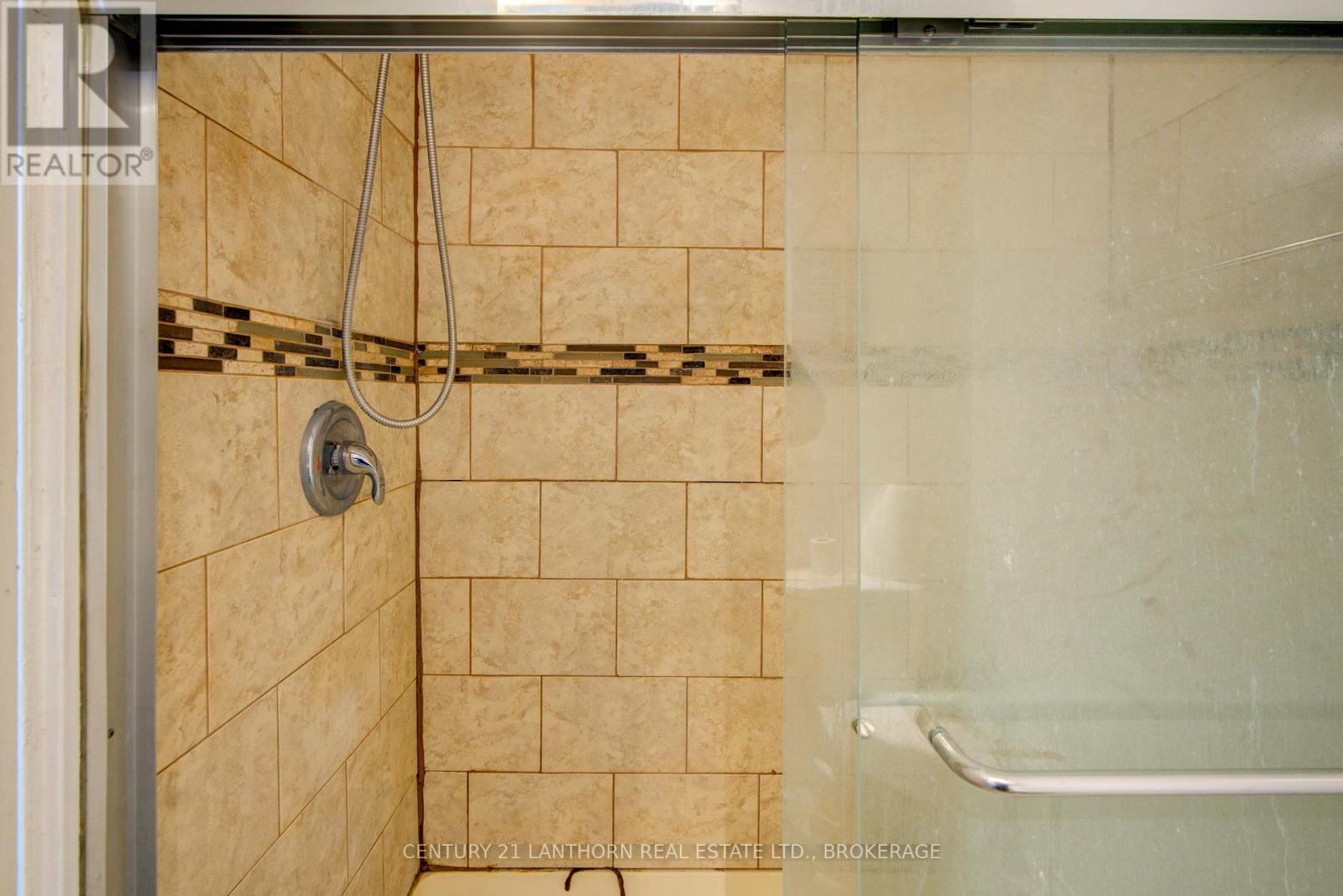 6 Woodstone Crescent, Kingston (Central City West), Ontario  K7M 6K9 - Photo 14 - X12768992