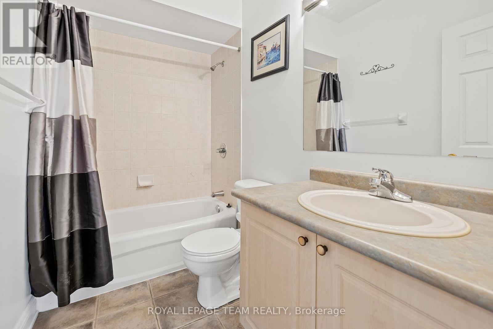 51 Castle Glen Crescent, Ottawa, Ontario  K2L 4G9 - Photo 16 - X12768980