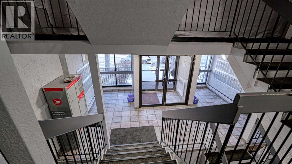 406, 617 56 Avenue Sw, Calgary, Alberta  T2V 0G9 - Photo 2 - A2283514