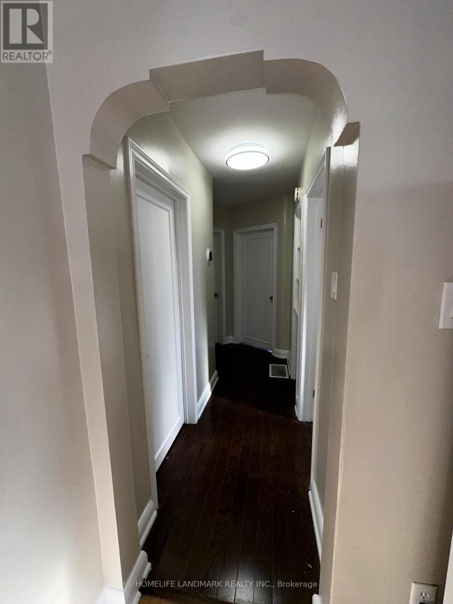 Main - 211 Ellington Drive, Toronto, Ontario  M1R 3Y2 - Photo 17 - E12768976