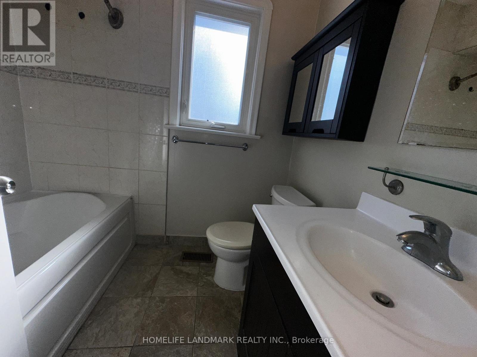 Main - 211 Ellington Drive, Toronto, Ontario  M1R 3Y2 - Photo 20 - E12768976