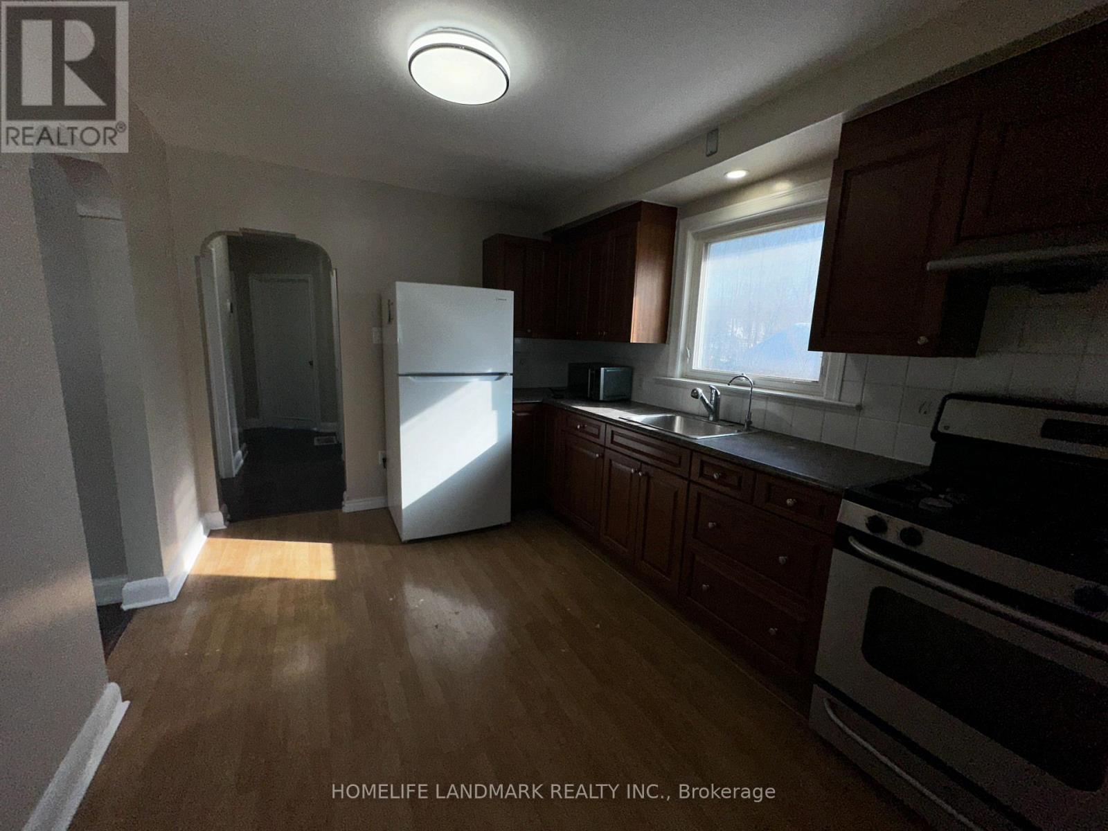 Main - 211 Ellington Drive, Toronto, Ontario  M1R 3Y2 - Photo 6 - E12768976