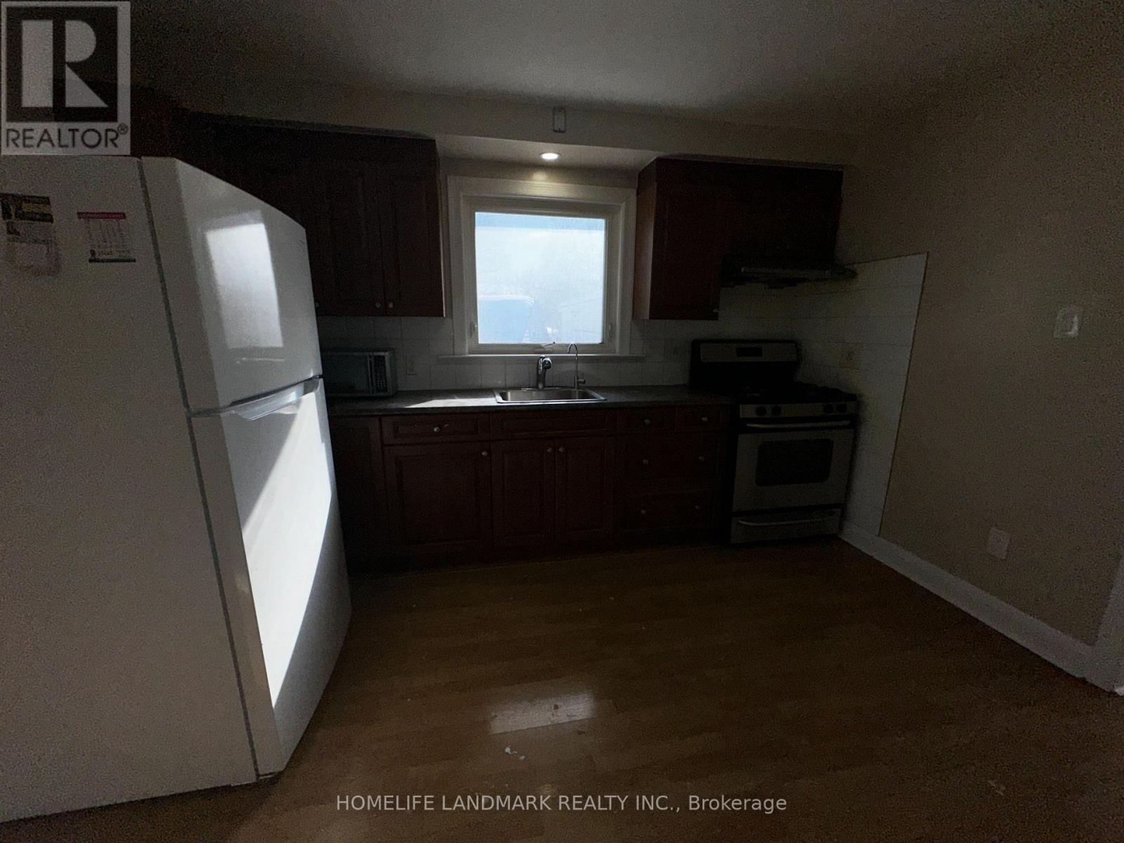 Main - 211 Ellington Drive, Toronto, Ontario  M1R 3Y2 - Photo 7 - E12768976