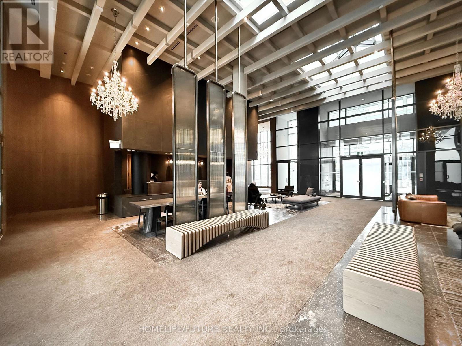 5708 - 8 INTERCHANGE WAY, Vaughan, Ontario