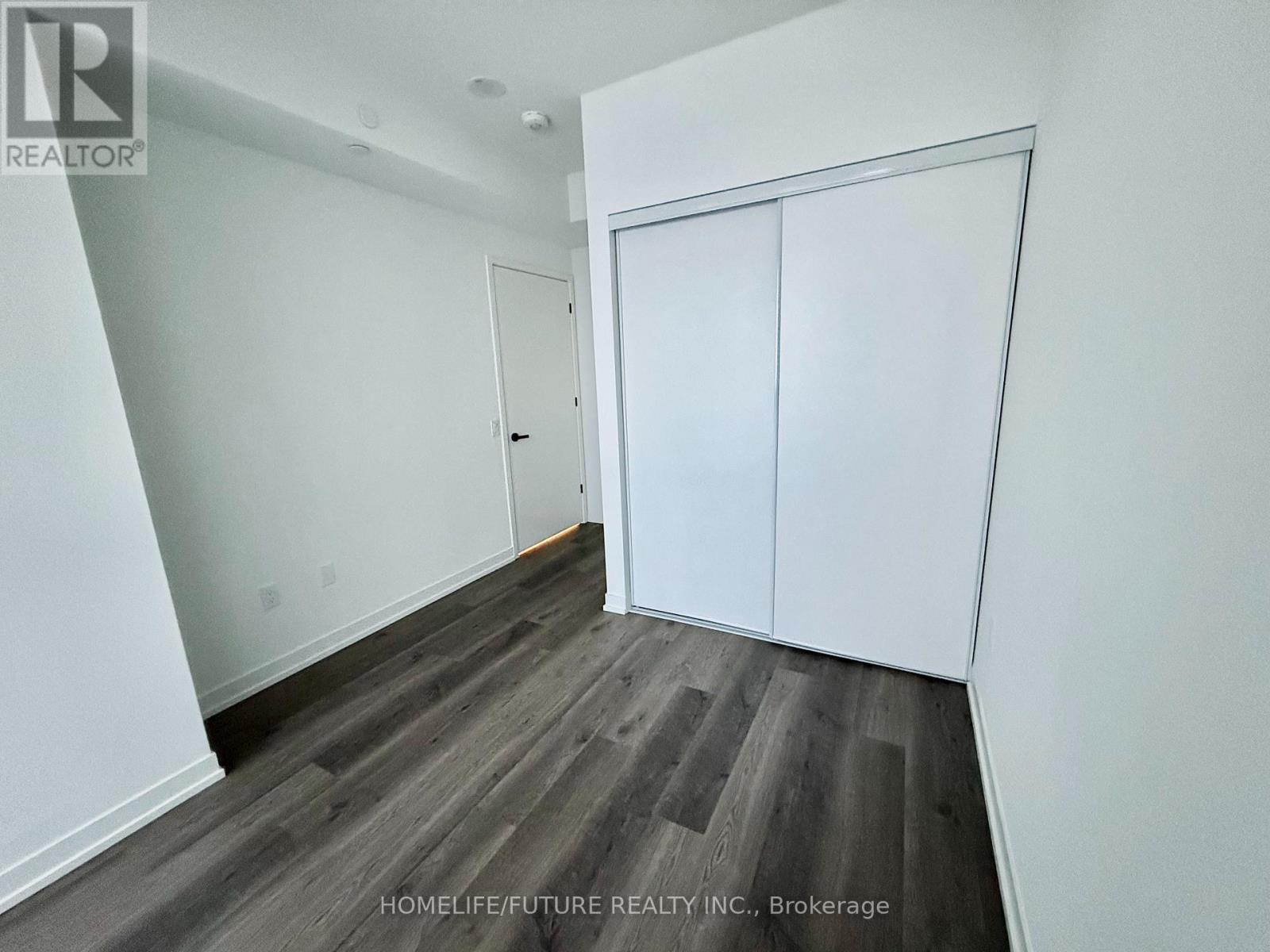 5708 - 8 Interchange Way, Vaughan, Ontario  L4K 0R2 - Photo 10 - N12769000