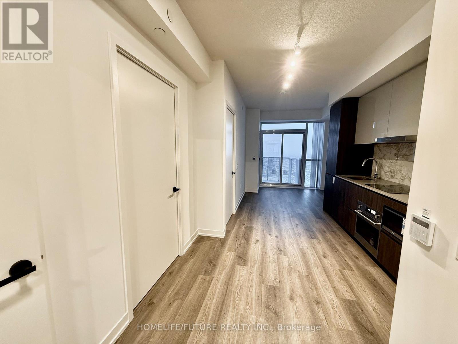 5708 - 8 Interchange Way, Vaughan, Ontario  L4K 0R2 - Photo 3 - N12769000