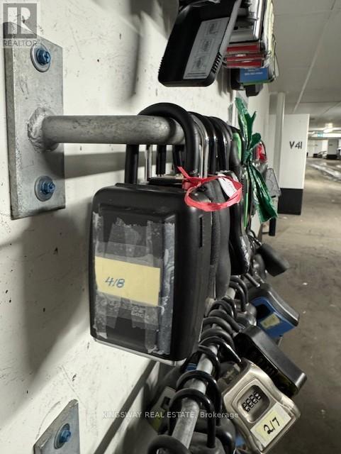 418 - 395 Square One Dr Drive, Mississauga, Ontario  L5B 0P6 - Photo 7 - W12768982