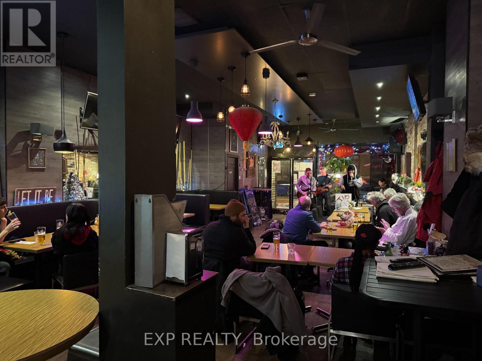 1384 Queen Street W, Toronto, Ontario  M6K 1L7 - Photo 3 - W12768996