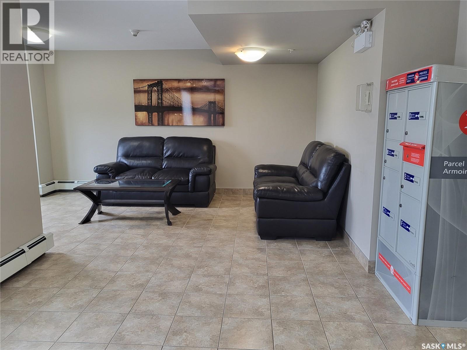 207 306 Petterson Drive, Estevan, Saskatchewan  S4A 2A8 - Photo 4 - SK028124