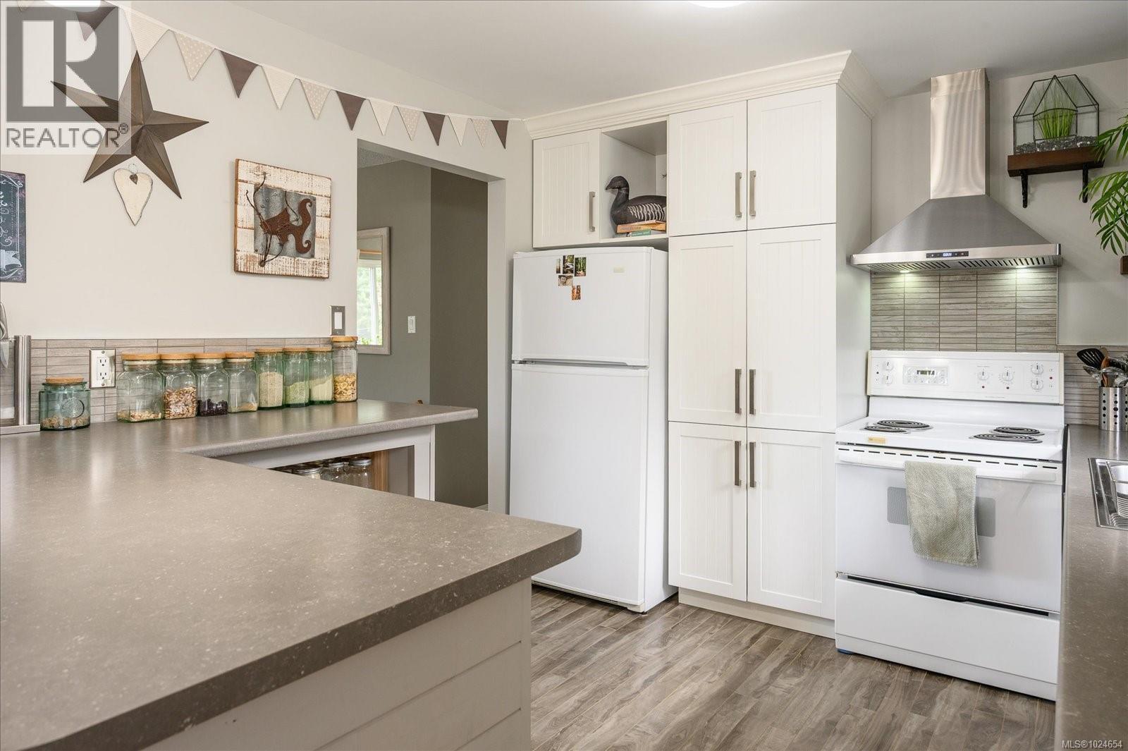 6891 Harwood Dr, Lantzville, British Columbia  V0R 2H0 - Photo 6 - 1024654