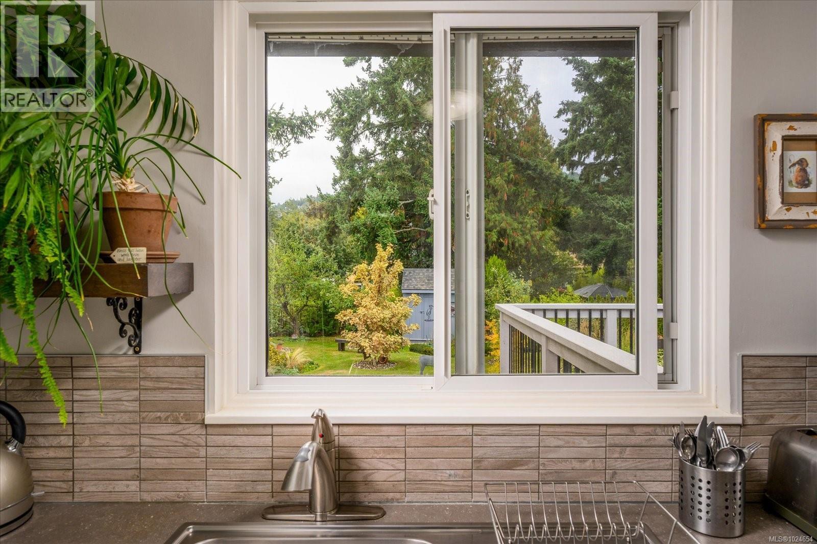 6891 Harwood Dr, Lantzville, British Columbia  V0R 2H0 - Photo 25 - 1024654