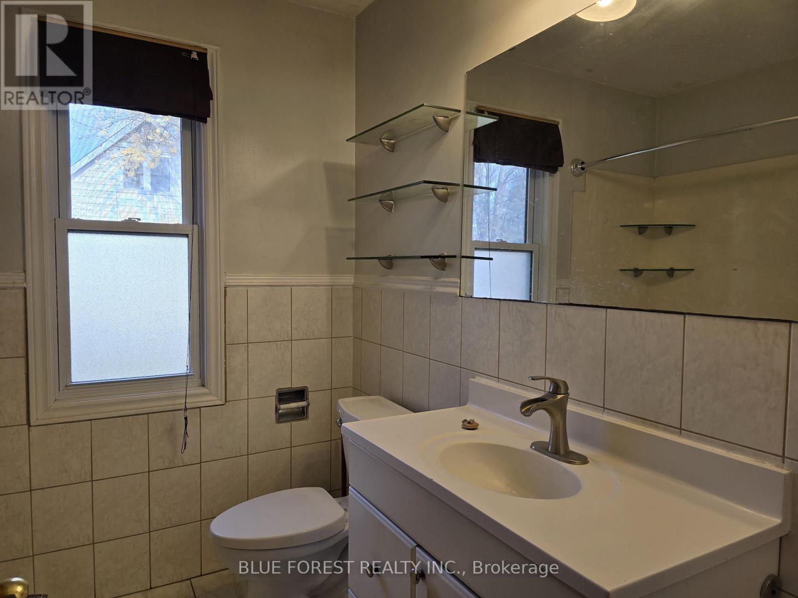 1111 Crumlin Side Road, London East, Ontario  N5V 1R6 - Photo 17 - X12769046