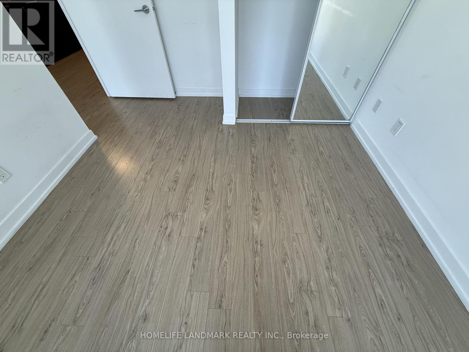 3705 - 85 Wood Street, Toronto, Ontario  M4Y 0E8 - Photo 6 - C12769006