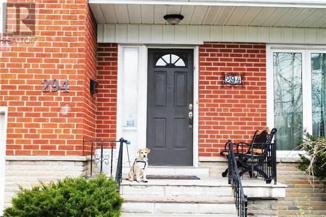 294 Betty Ann Drive, Toronto, Ontario  M2R 1B1 - Photo 3 - C12769016