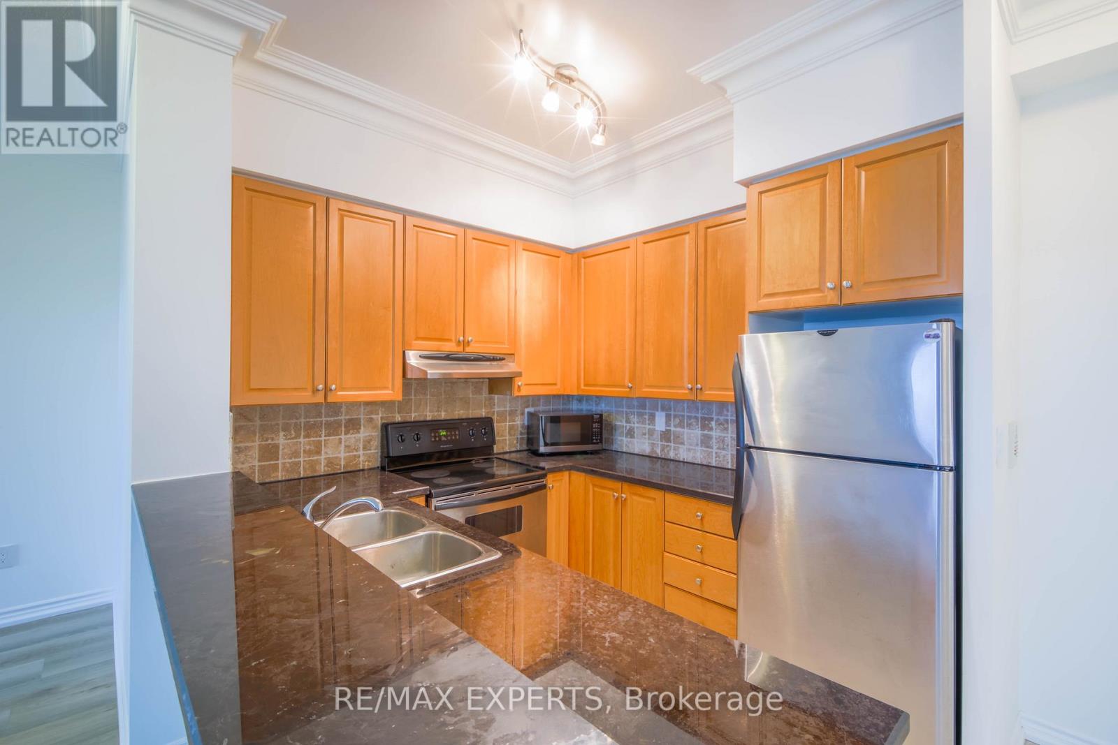 Uph-06 - 7 Lorraine Drive, Toronto, Ontario  M2N 7H2 - Photo 8 - C12769054