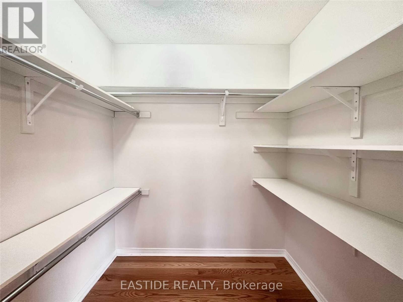 24 Revelstoke Crescent, Richmond Hill, Ontario  L4B 4T2 - Photo 10 - N12769030