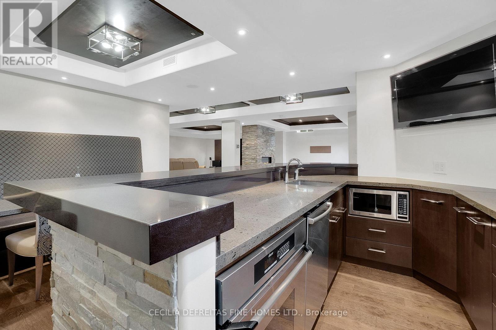 74 Mactaggart Drive, King (Nobleton), Ontario  L0G 1N0 - Photo 46 - N12769044