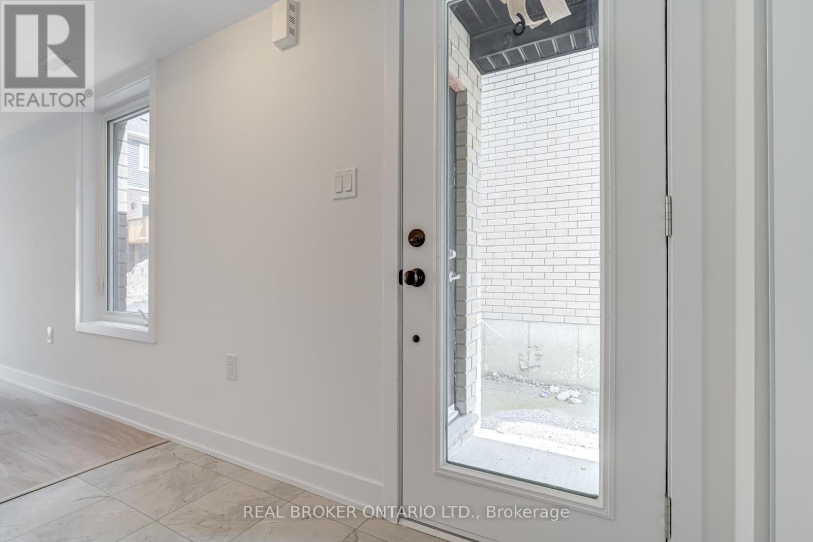 6 - 32 Wagon Lane N, Barrie, Ontario  L9J 0T7 - Photo 9 - S12769004